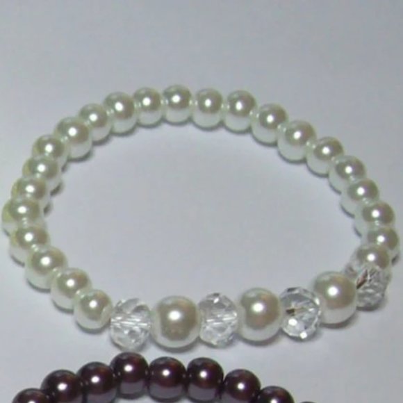 Faux Pearl Bracelet on stretchy cord with sparkly crystals  - Choice! - Picture 3 of 6